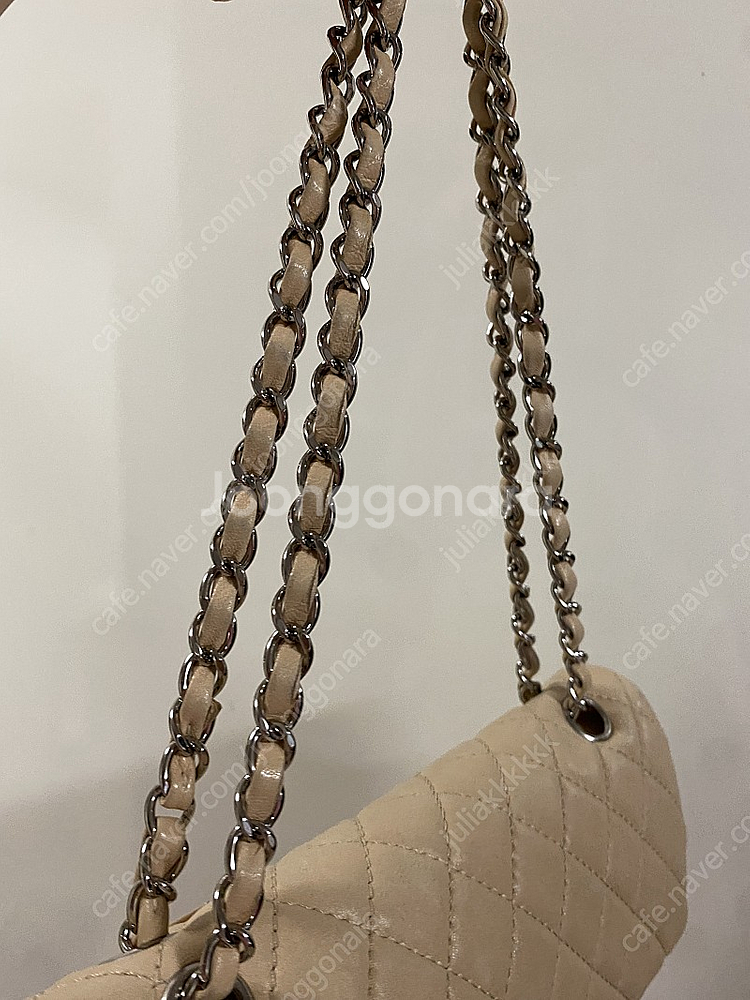 정품 샤넬 클래식 미듐 베이지--1