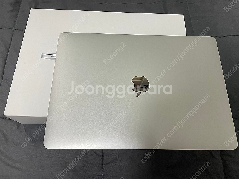 2020 맥북 에어 M1 실버 16GB/256GB 판매...--0