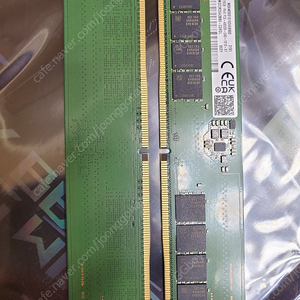 삼성 국내산 ddr5 16기가 램 2개 (32기가)입니다.