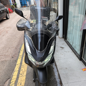 pcx21년식 4200km 팝니다.