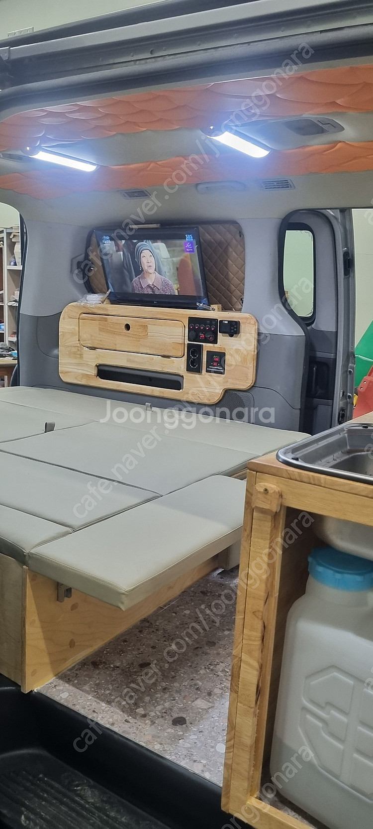 신규 제작한 그랜드스타렉스 캠핑카 판매합니다--3