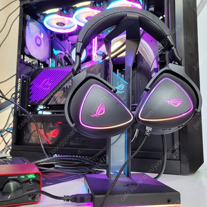 ROG Delta s , ROG Throne