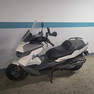 BMW C400GT 팝니다. 20년10월식, 2300키로,흰색,서울