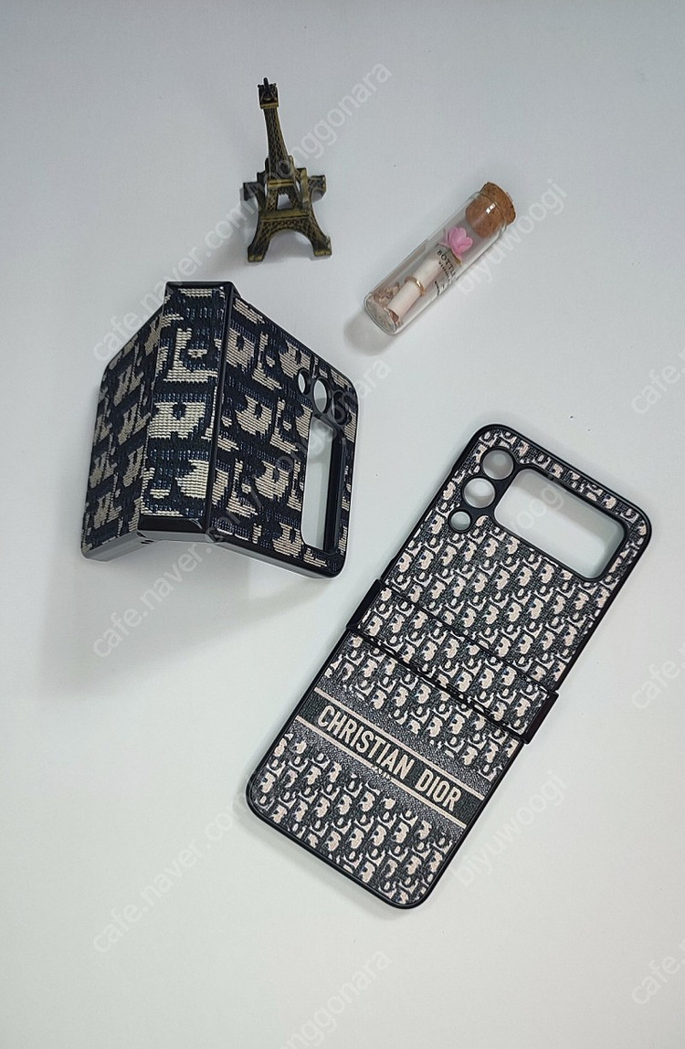 [주문제작]갤럭시Z플립3 지플립3 제트플립3 오블리크패턴 패브릭 사피아노 힌지보호 고급스러운 디올명품케이스--1