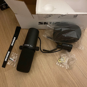 Shure SM7B + sE DM1 Dynamite 다이나마이트 마이크 인라인 프리앰프 , Shure KSM9 마이크 판매합니다.