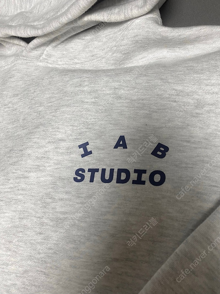 아이앱스튜디오 화이트그레이 XL (21ss)--1