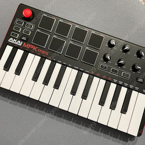 AKAI MPK mini 팝니다