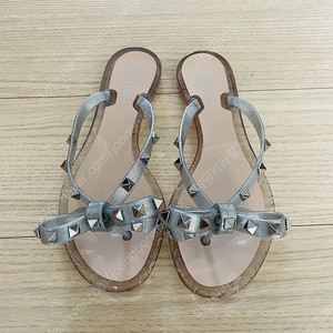 발렌티노 락스터드 쪼리 실버 35 (225)