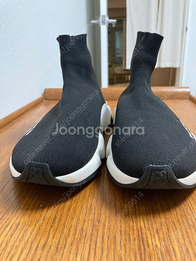 발렌시아가 스피드러너 265 팝니다--1