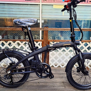 삼천리 팬텀 Q SF 플러스 20인치 접이식 전기 자전거 판매합니다.