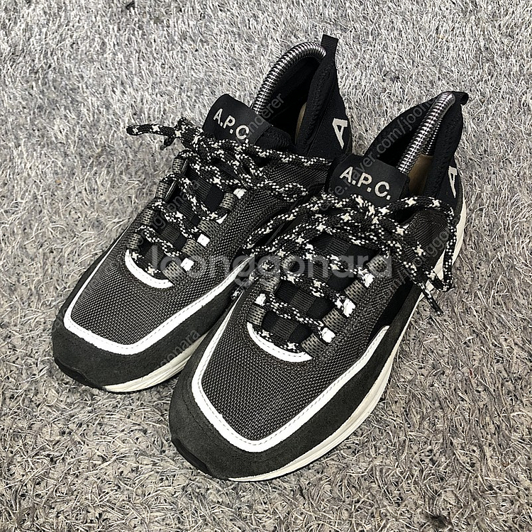 A.P.C 아페쎄 런어라운드 여성 스니커즈 36--0