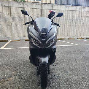 부산 pcx 125cc 20년식 주행거리짧고 컨디션 좋아요