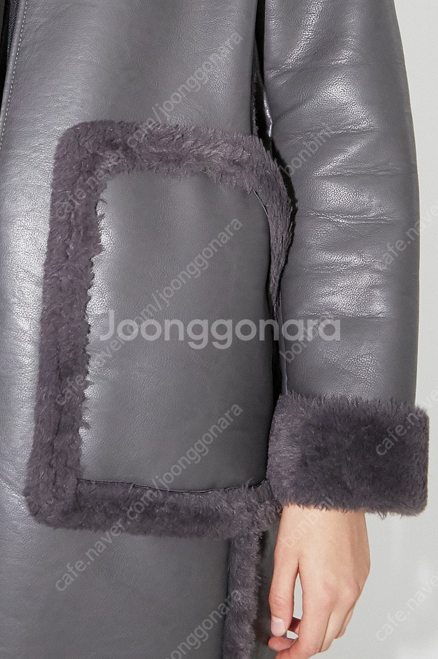 섹바이리군(secbyrigoon) 퍼 무스탕(블랙) 팝...--6