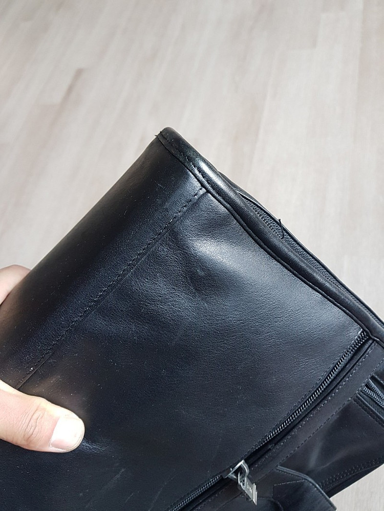 투미 녹스 백팩 가죽 가방 이미지