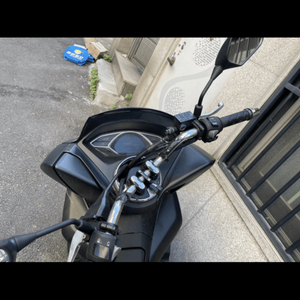 20년식 PCX 맷블랙 상태좋고 1만9천키로대 꿀매물 급처합니다.