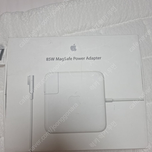 85w MagSafe power adapter