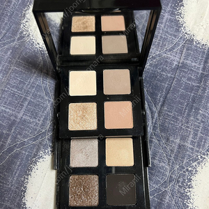 바비브라운 8구 아이 섀도우 팔레트 Sandy Nude Eye Palette