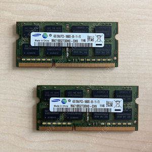 삼성 4GB 2Rx8 PC3-10600S 팝니다.