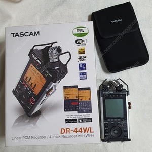 타스캠 TASCAM DR 44WL 모델 팝니다 (녹음기, 보이스 레코더)