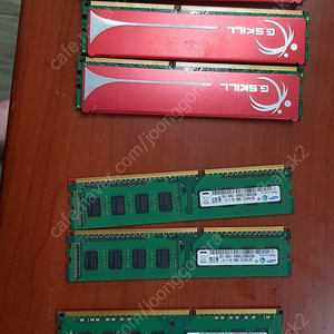 ddr3 2g 5개 4g 1개 총14g