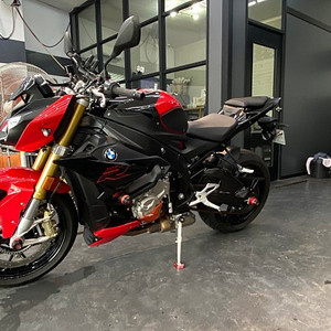 BMW S1000R 20년식 3월 등록