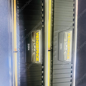 Corsair 벤전스 오버램 LPX DDR4 16GB (2x8GB) (3200)