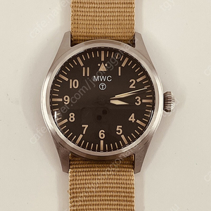 MWC 항공 플리거 시계 40mm 메카쿼츠