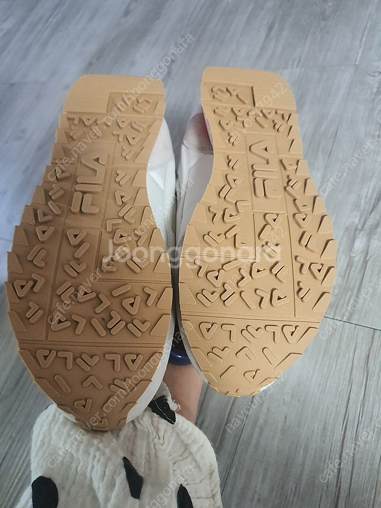 새상품)휠라모듈러스운동화240--2