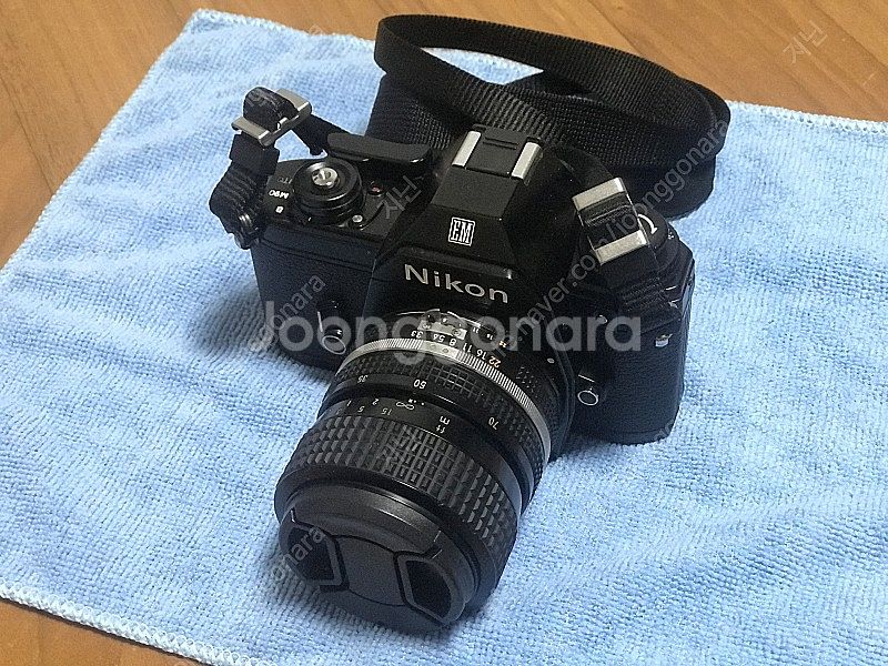 NIKON EM+35~70mm Zoom Lens--1