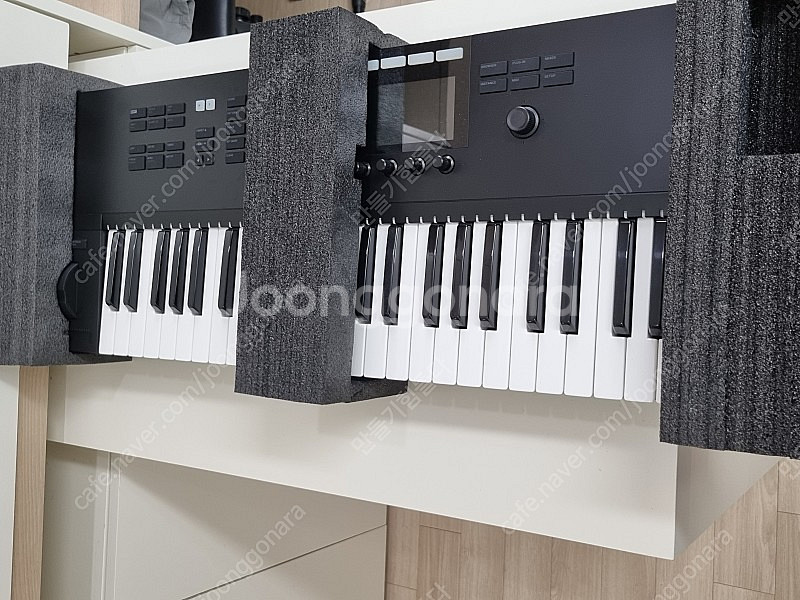 komplete kontrol s49 mk2 팝니다 !...--4