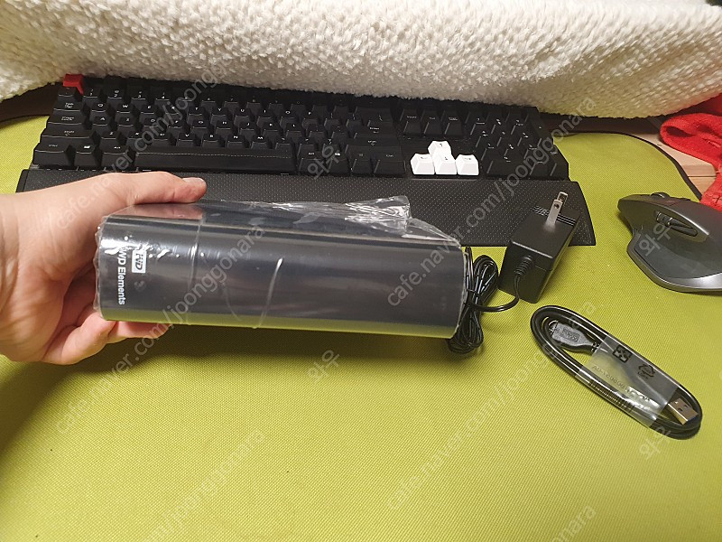 WD Elements 외장하드 케이스 + 2TB Red HDD 팔아요.--3