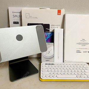 아이패드프로 4세대 12.9 256g wifi 애플케어플러스 리퍼 미개봉 및 액세서리 일괄판매합니다