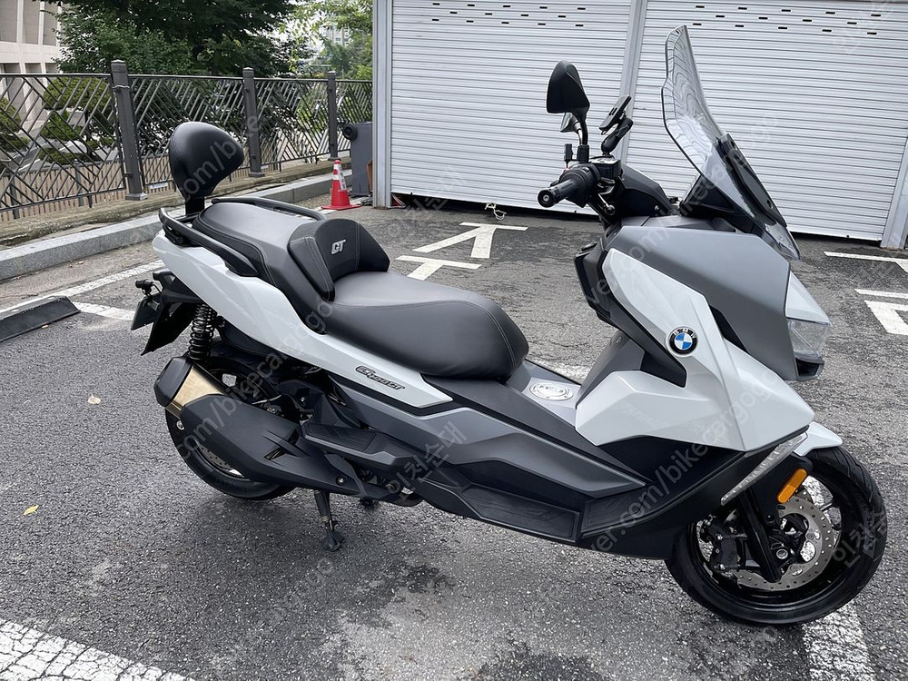 bmw c400gt 22년식 화이트 판매합니다 이미지