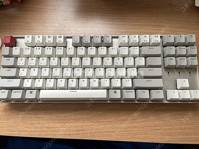 키크론 k8 retro 갈축팝니다--0