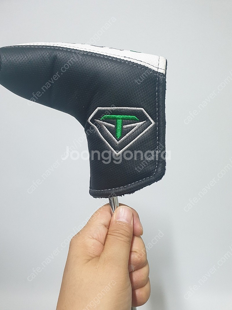 툴롱 롱아일랜드 퍼터 33인치 판매합니다.--9