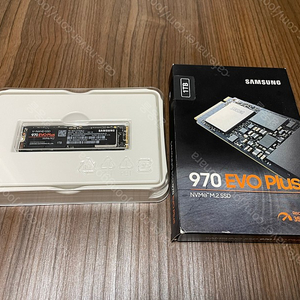 삼성전자 970 evo plus 1TB 팝니다.