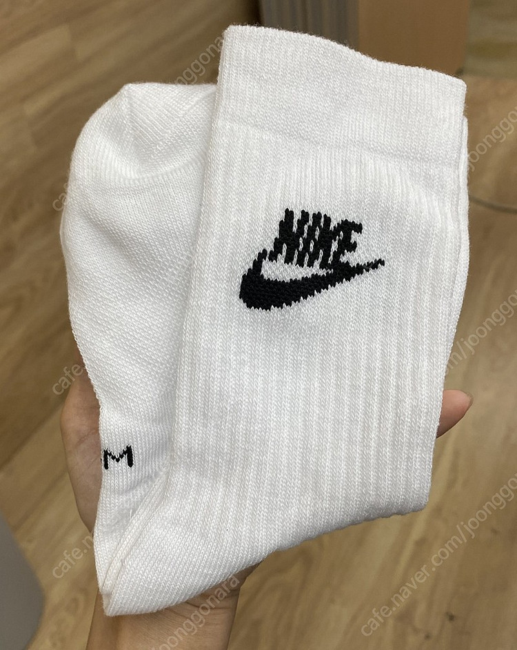 나이키 스포츠웨어 에브리데이 에센셜 양말 판매예요~--0