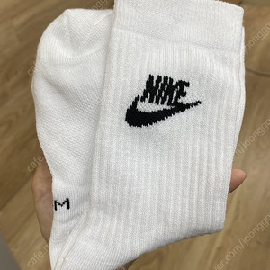 나이키 스포츠웨어 에브리데이 에센셜 양말 판매예요~