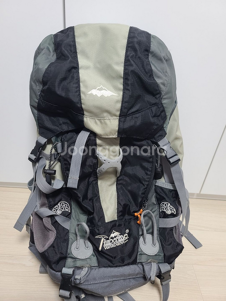 팀버라인 30리터 등산배낭(여행배낭가방)팝니다--0