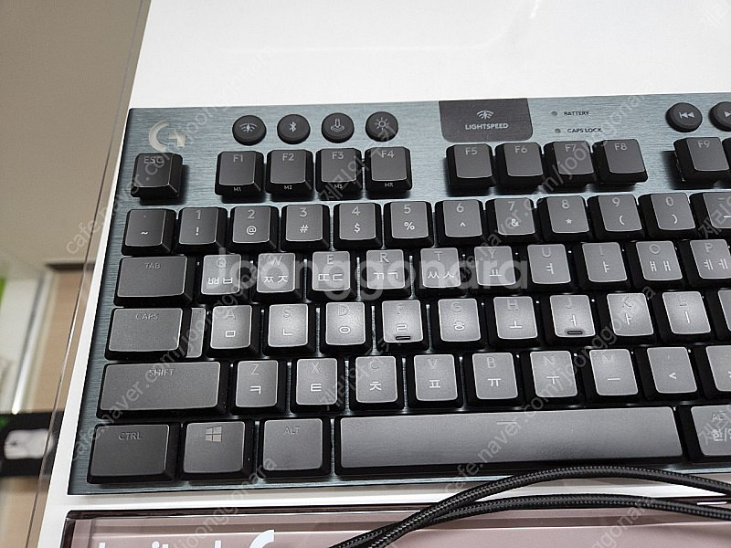 로지텍 G913 TKL 적축 키보드+전용루프--1