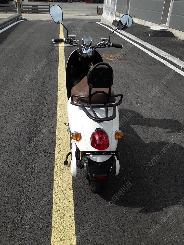 보노 전기스쿠터 오토바이 이미지