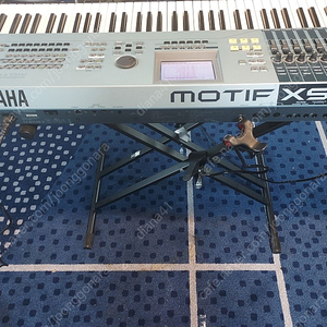 YAMAHA MOTIF XS7 판매합니다