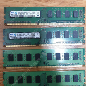 DDR3 4G 10600U 네개