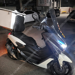 (좋은 매물 급매 ) NMAX 125CC 20년식 익실 머플러 판매합니다.