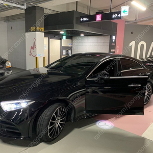 벤츠 cls400d amgline 18/11월식 블랙/브라운 (리스승계)팝니다.