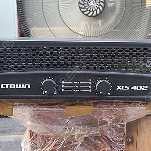 Crown XLS402 크라운 800와트 중고파워앰프