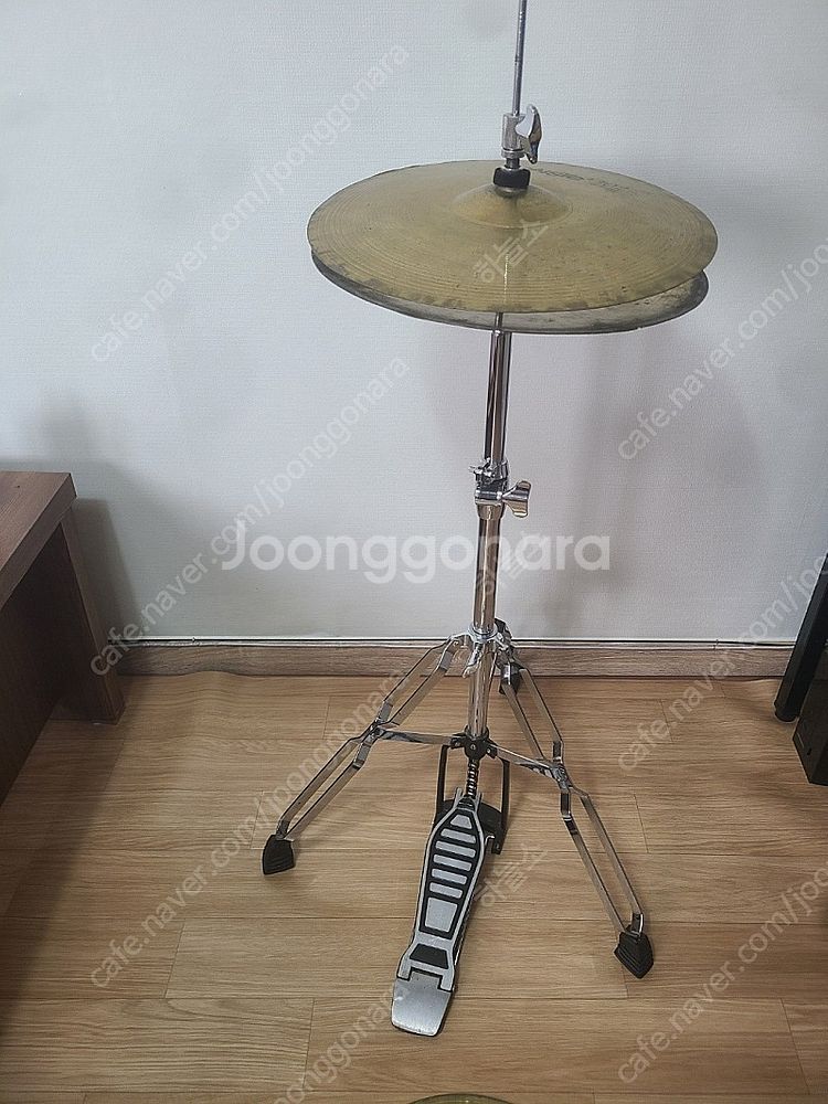 하이엣 스탠드와 심벌--0