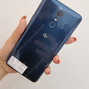 75776 LG Q8 (Q815) 네이비 64GB 7만원 판매합니다