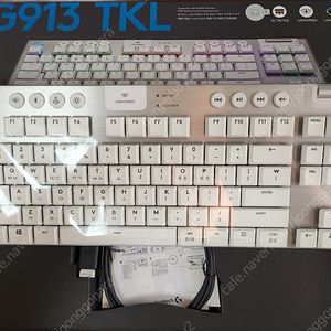 로지텍 G913TKL 화이트 택타일 미사용품 팝니다