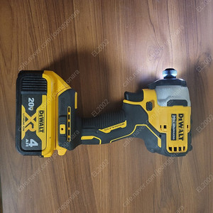 디월트 DCF809 임팩드릴